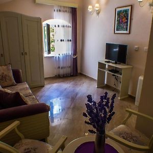 Double Room Mountain View